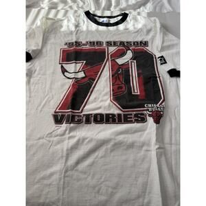 Vintage 1995-96 Chicago Bulls70 Victories Starter T-Shirt